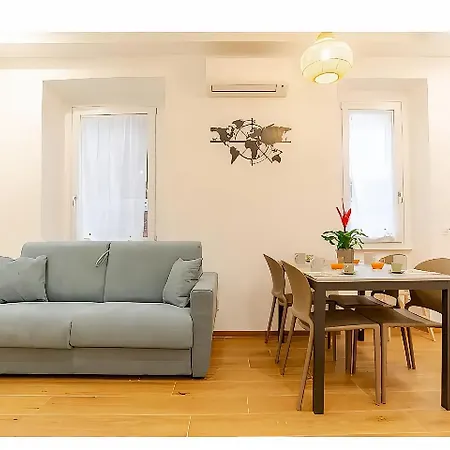 Lux Vaticana Lägenhet *