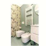 Lux Vaticana Apartment *